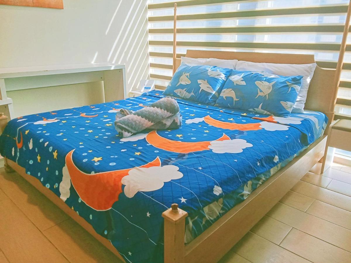 Henry'S Newport Condotel Pasay Extérieur photo