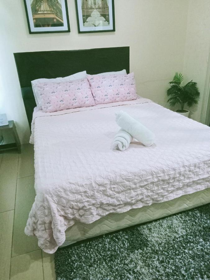 Henry'S Newport Condotel Pasay Extérieur photo