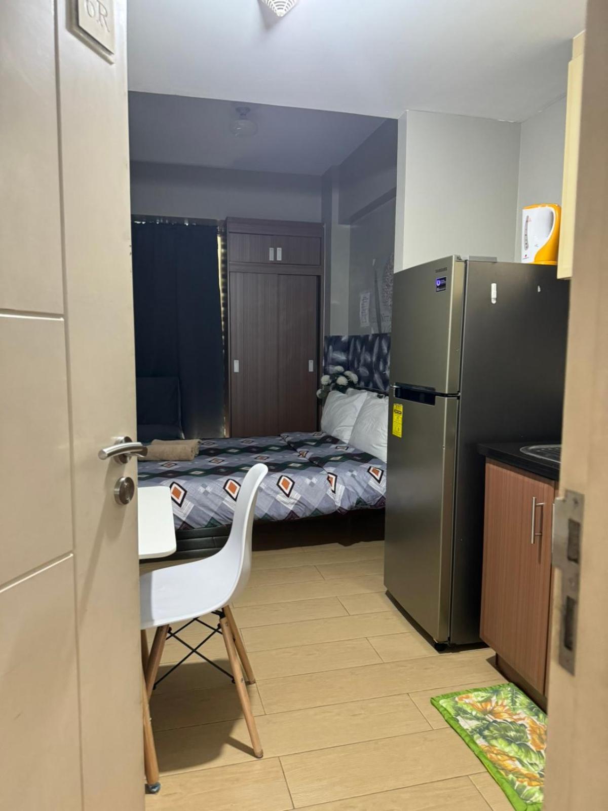 Henry'S Newport Condotel Pasay Extérieur photo