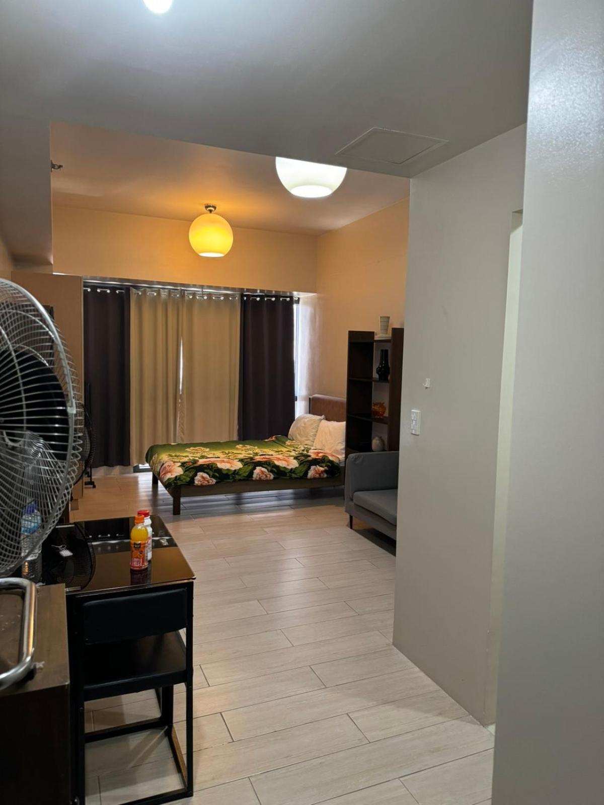 Henry'S Newport Condotel Pasay Extérieur photo
