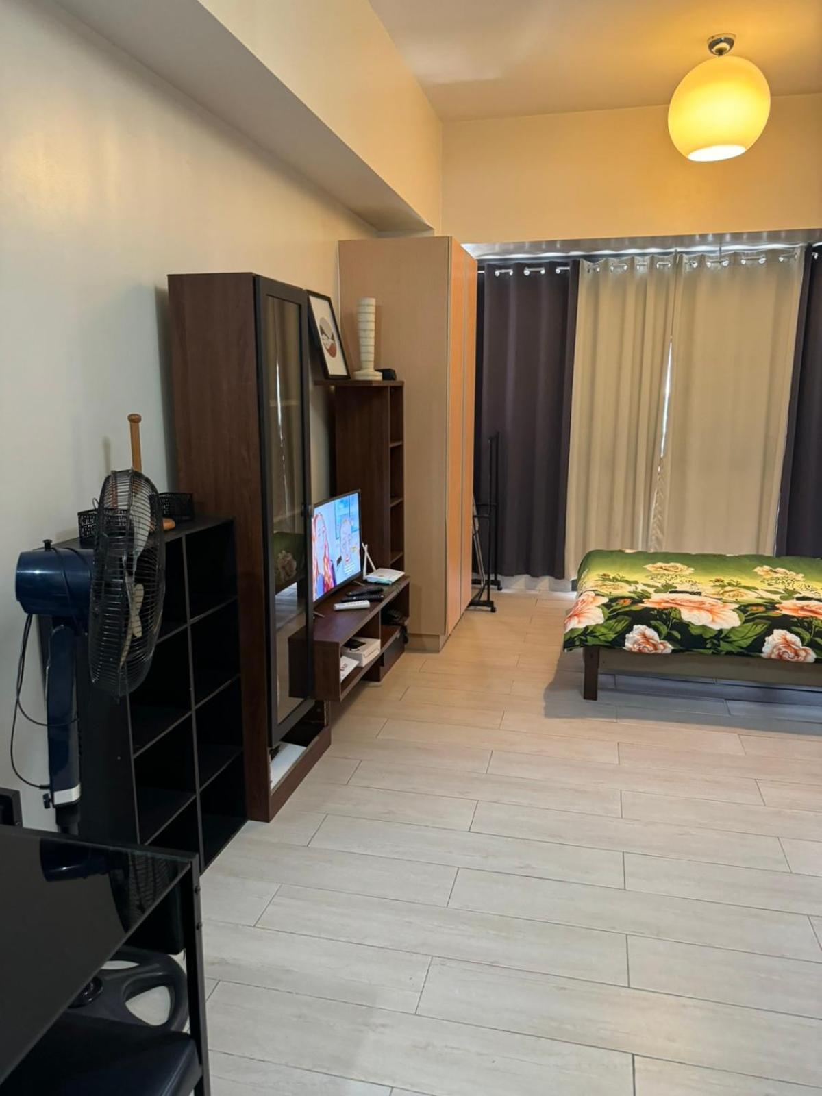 Henry'S Newport Condotel Pasay Extérieur photo