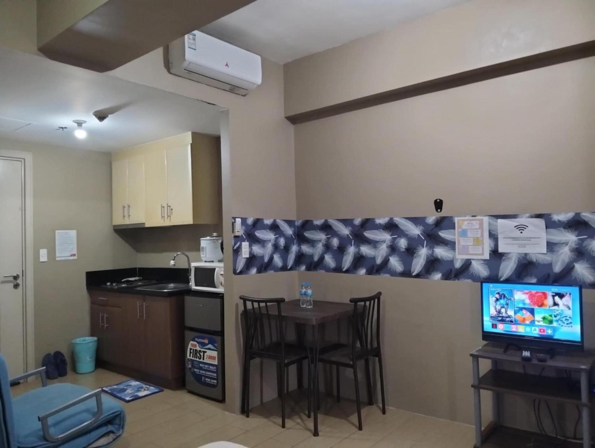 Henry'S Newport Condotel Pasay Extérieur photo
