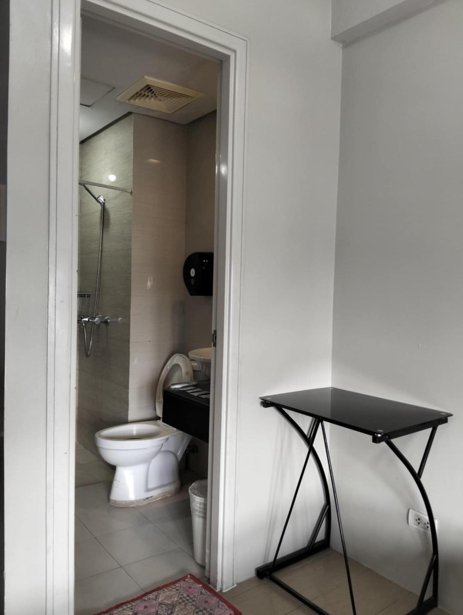 Henry'S Newport Condotel Pasay Extérieur photo