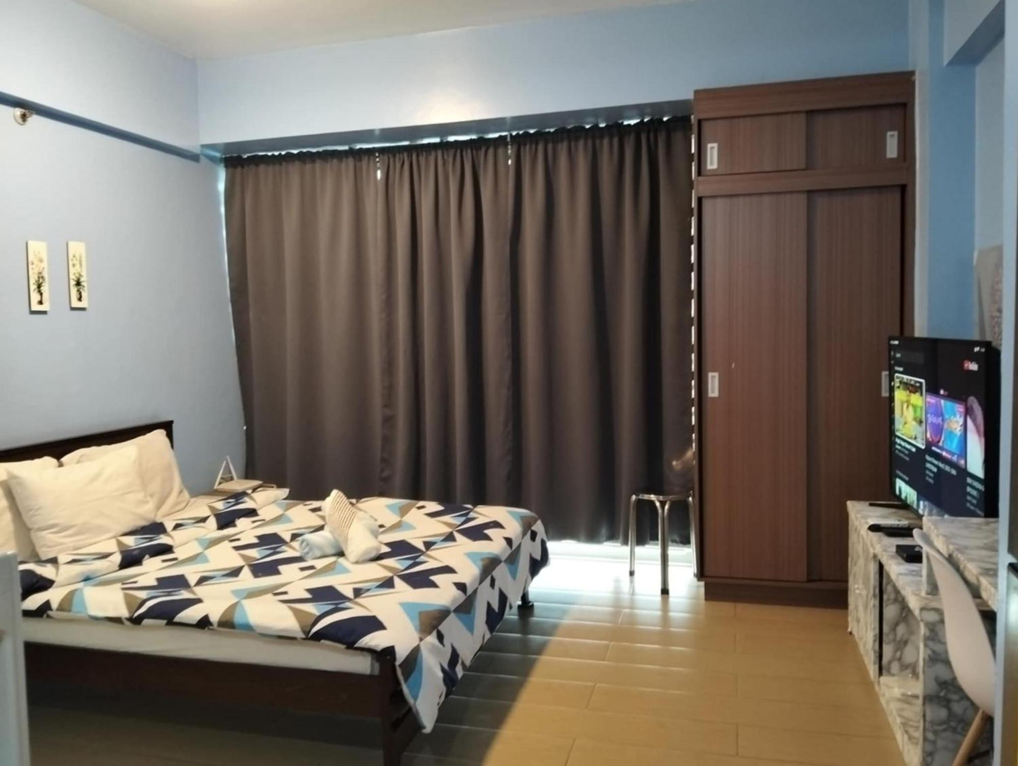 Henry'S Newport Condotel Pasay Extérieur photo
